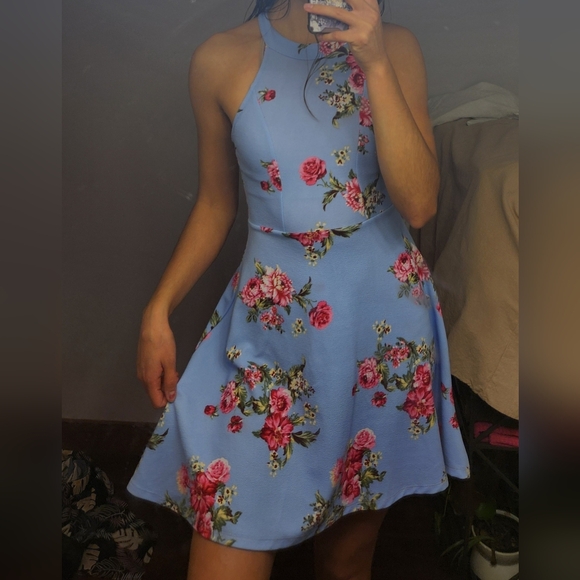 Dresses & Skirts - Floral Blue Sleeveless Dress